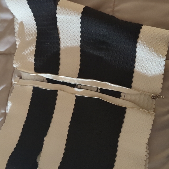 honeylee black and white croptop - Picture 5 of 6